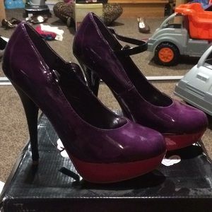 Gently used stilettos.